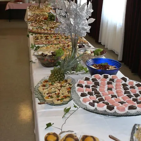 ホテル Eisenerzer Hof アイゼンエルツ